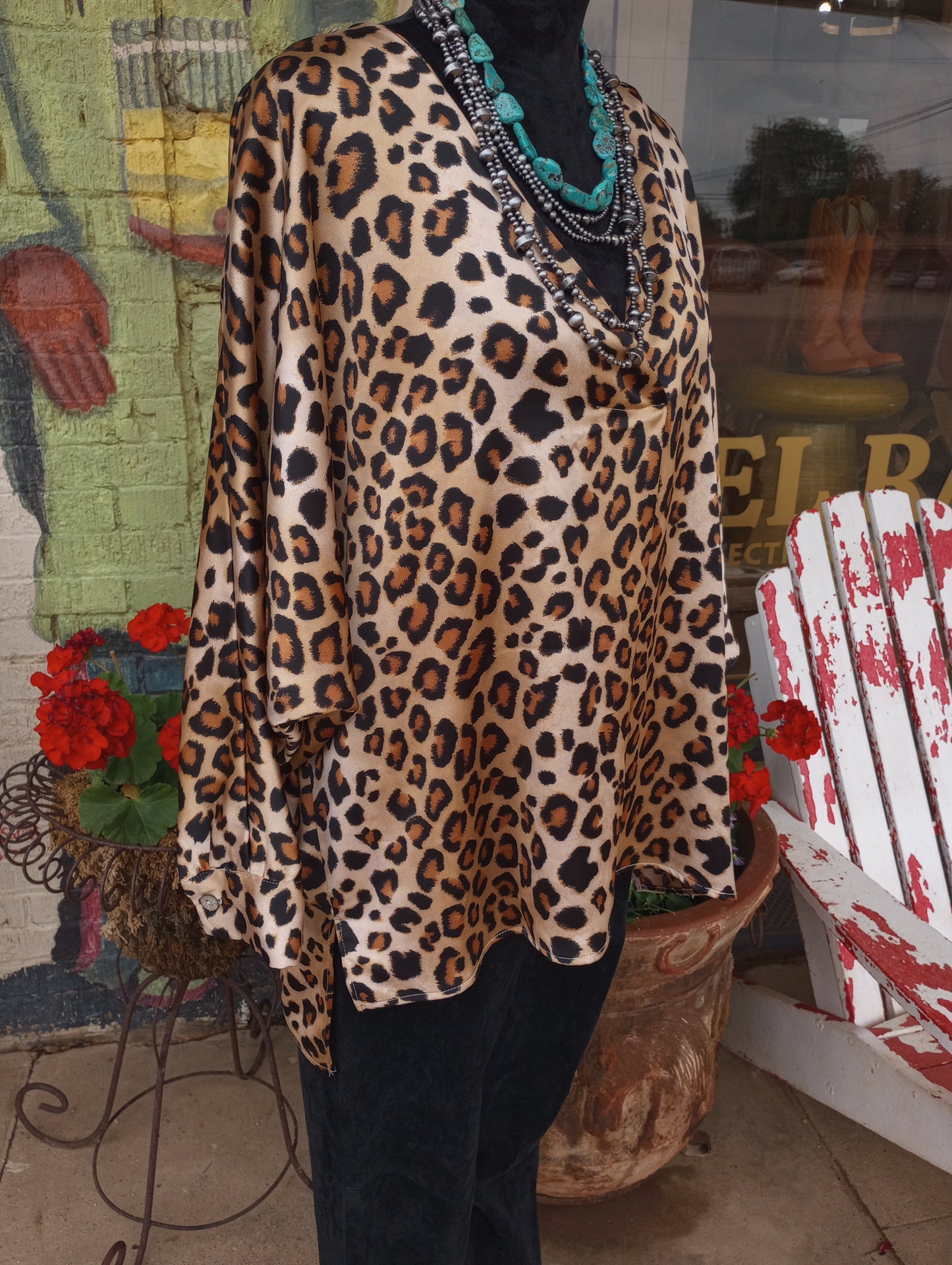 Ivy Jane Leopard Print Silky Tunic Sz M/L