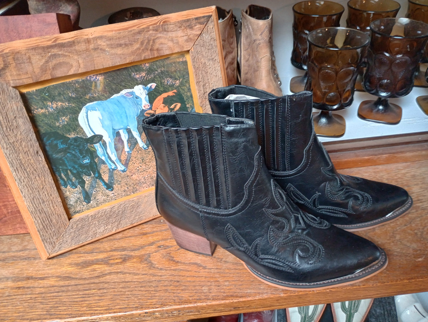 Women's Contemporary Western Black Ankle Boots Sz 10