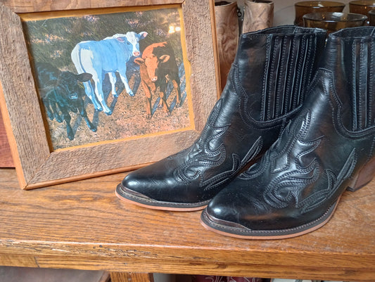 Women's Contemporary Western Black Ankle Boots Sz 10