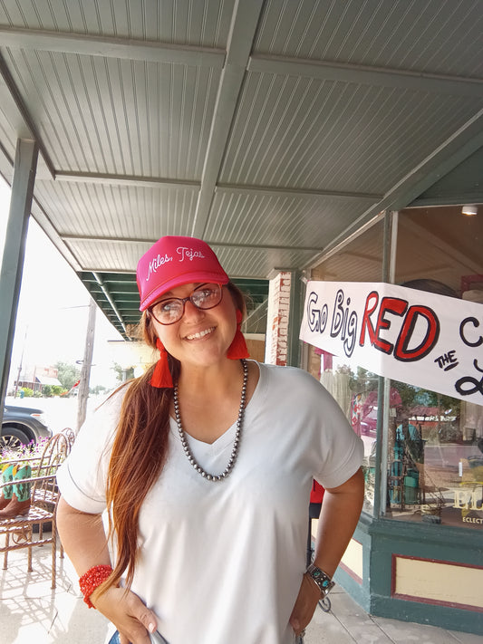 Miles, Tejas Red Trucker Caps